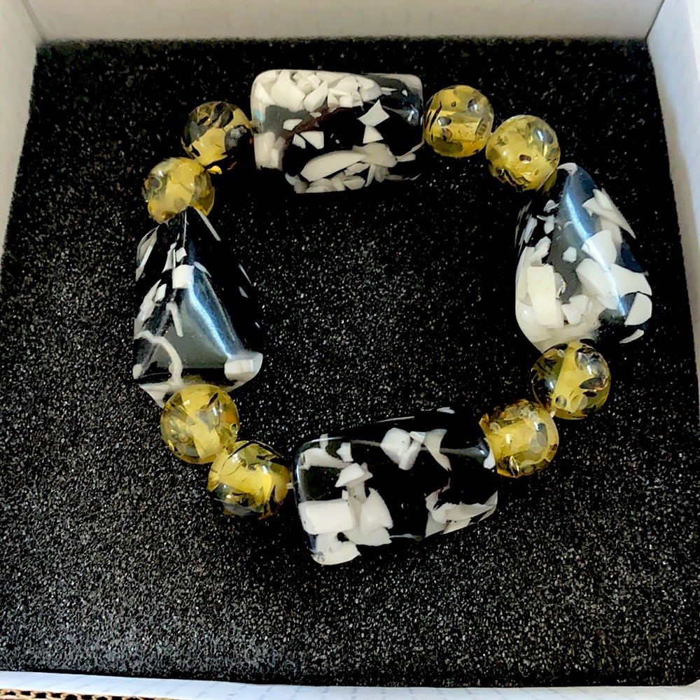 Beautiful bracelet in original box
